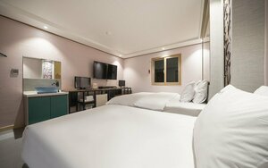 Гостиница Sinchon S