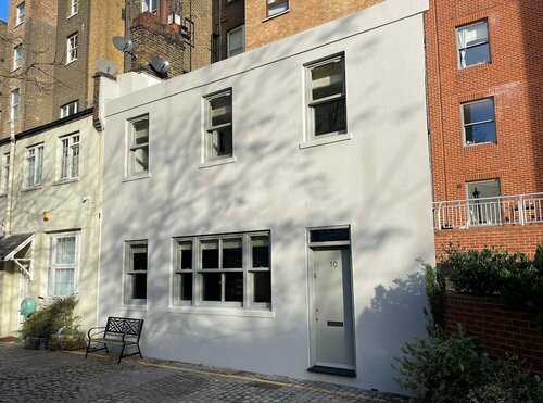Altido Chic Mews house in S Kensington