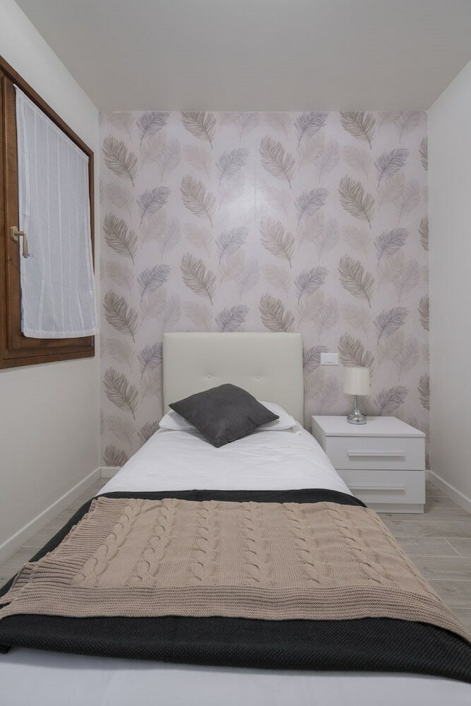 Фото Apartments in San Marco with Canal View