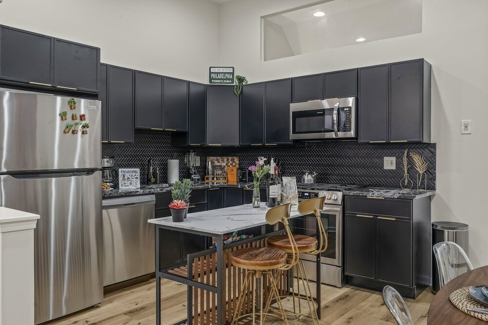 Фото Charming Historic Gem Heart of Philly 2b