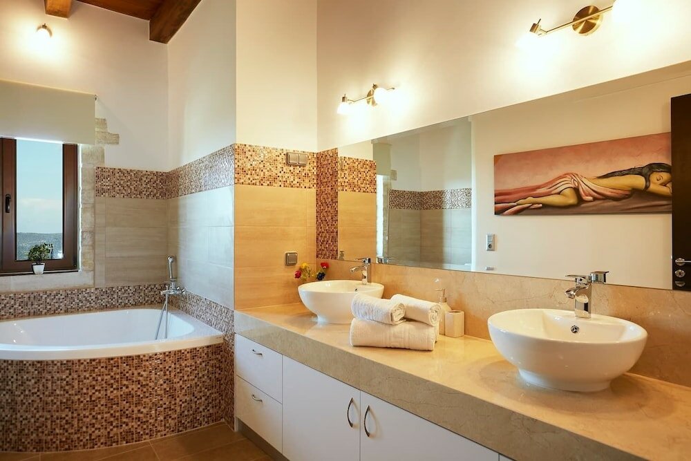 Фото Peacefull Stone-Built Villa