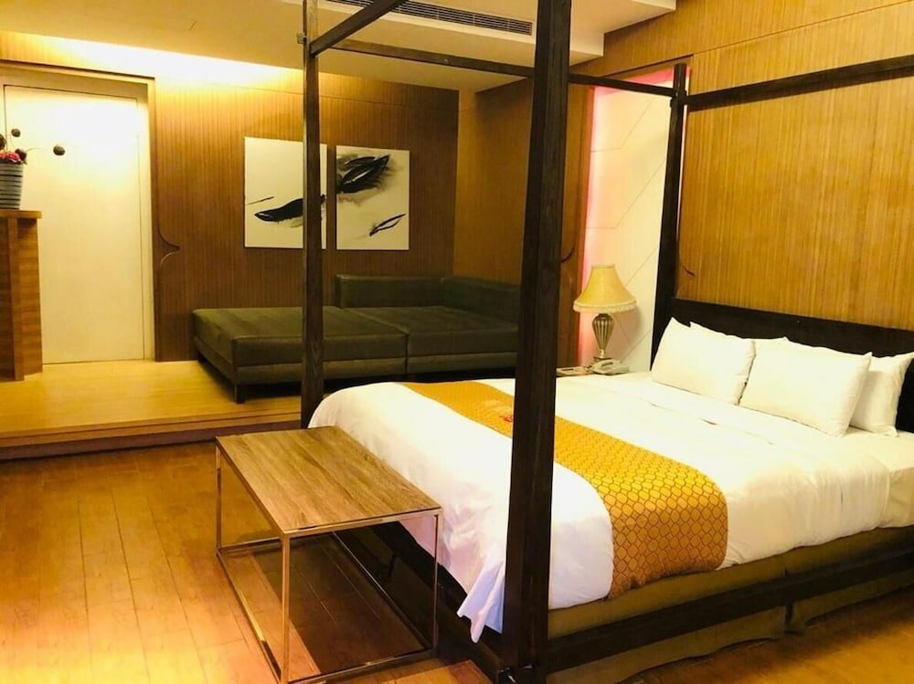 Фото Hip SPA Motel