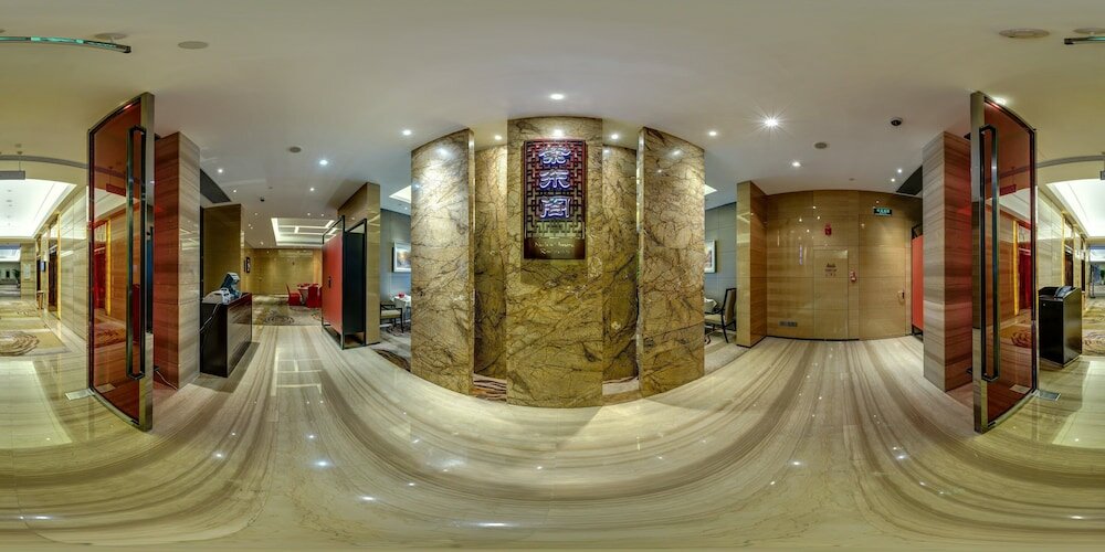 Фото Holiday Inn Chengdu Oriental Plaza