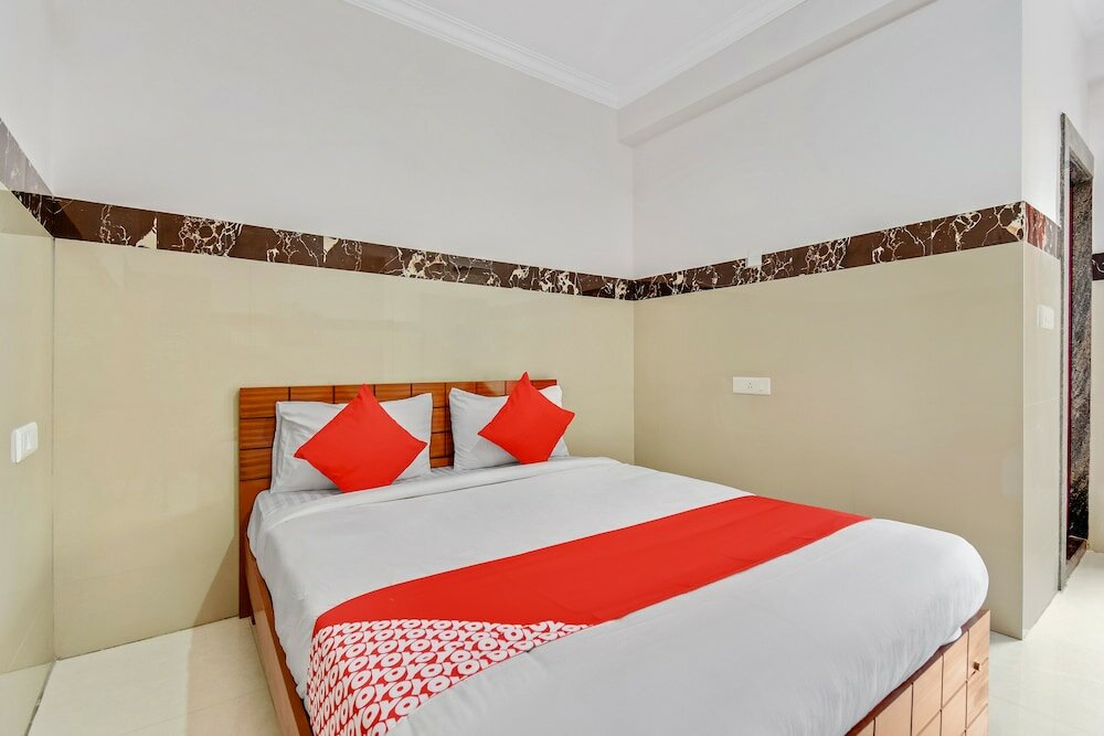 Фото Oyo 43308 Sri Sai Guru Comforts