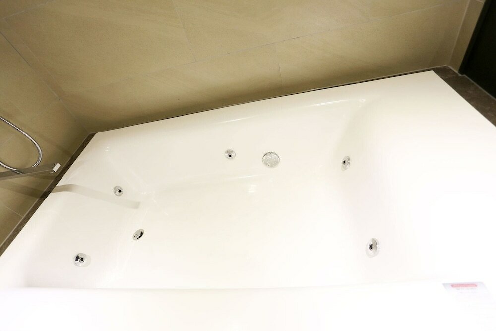 Фото Bucheon Renee