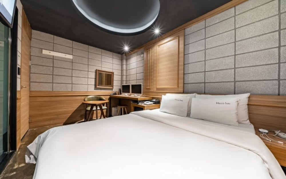 Фото Jongno Hotel Hello inn