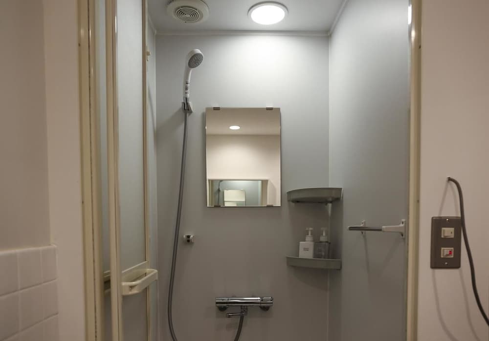 Фото Little Birds Hostel Omihachiman