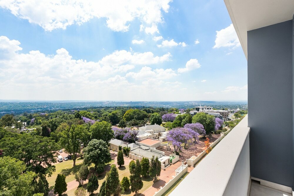 Фото Illovo Central Apartments