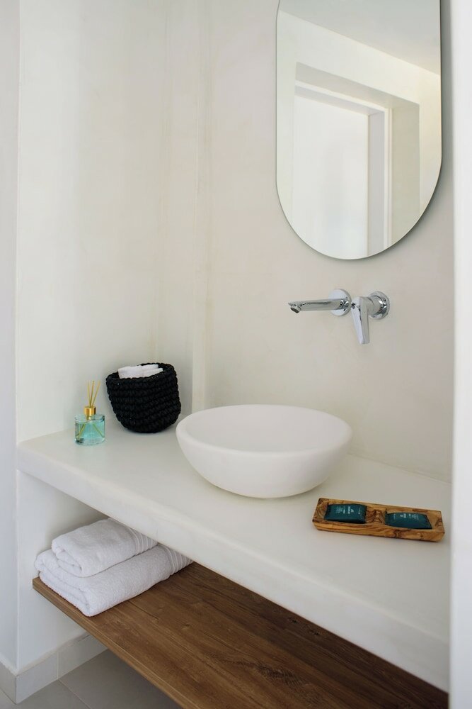 Фото RyoLithos Suites