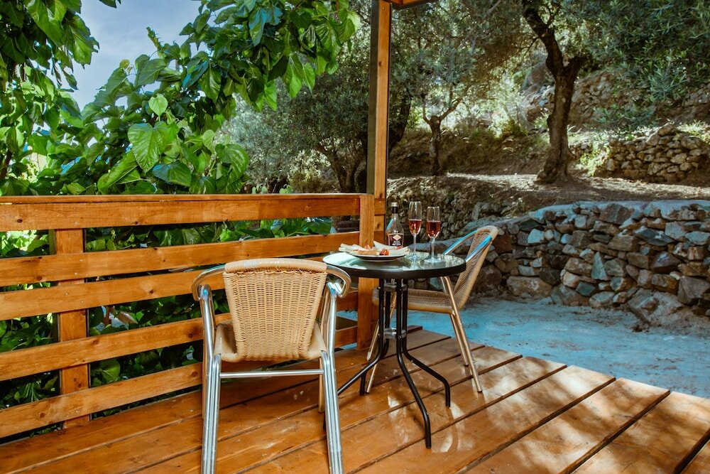 Фото Traditional Apartments Elafos