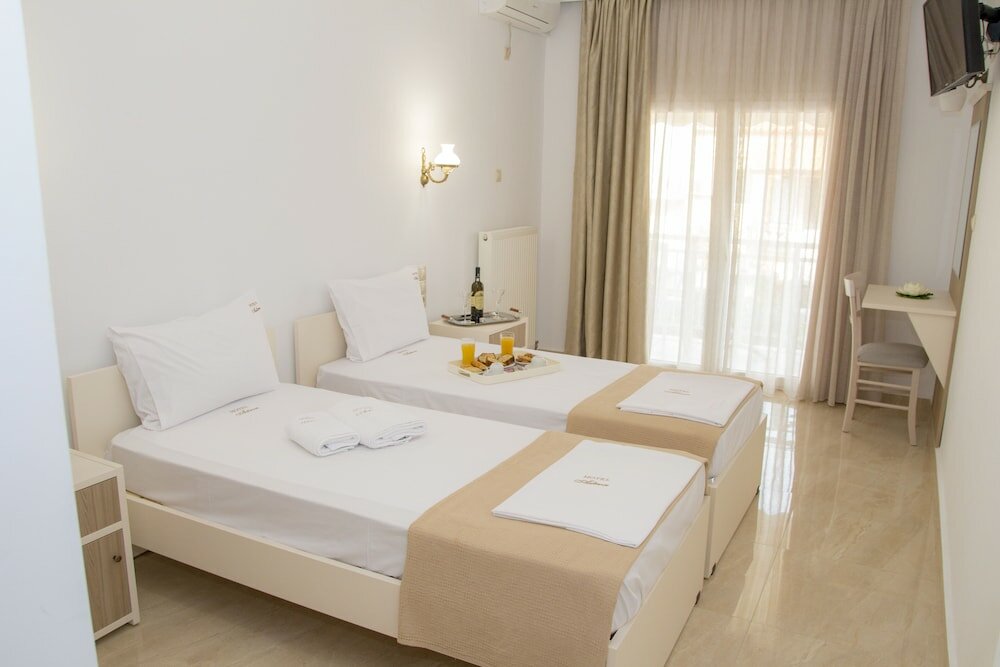 Фото Astron Hotel