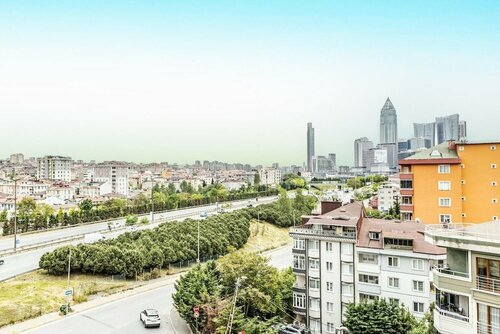 Апартаменты Cozy and Modern Studio With City View in Atasehir в Аташехире