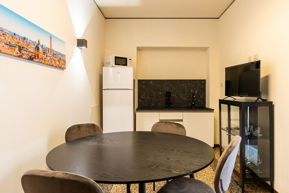 Фото Strada Maggiore Apts by Wonderful Italy