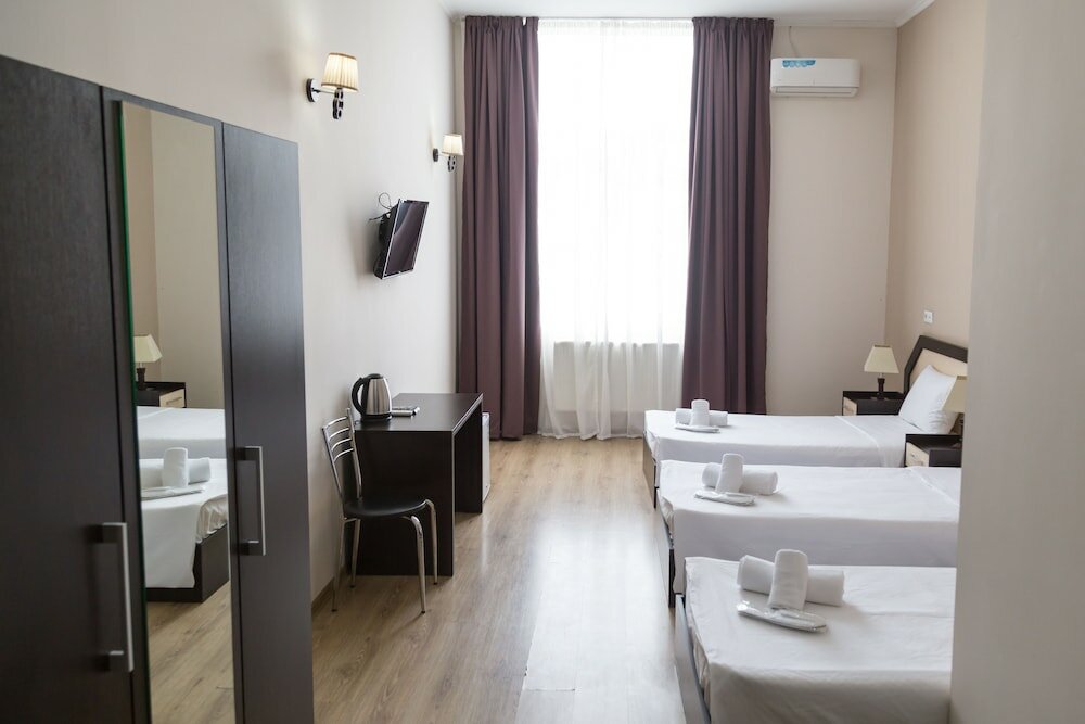 Фото 146405643499