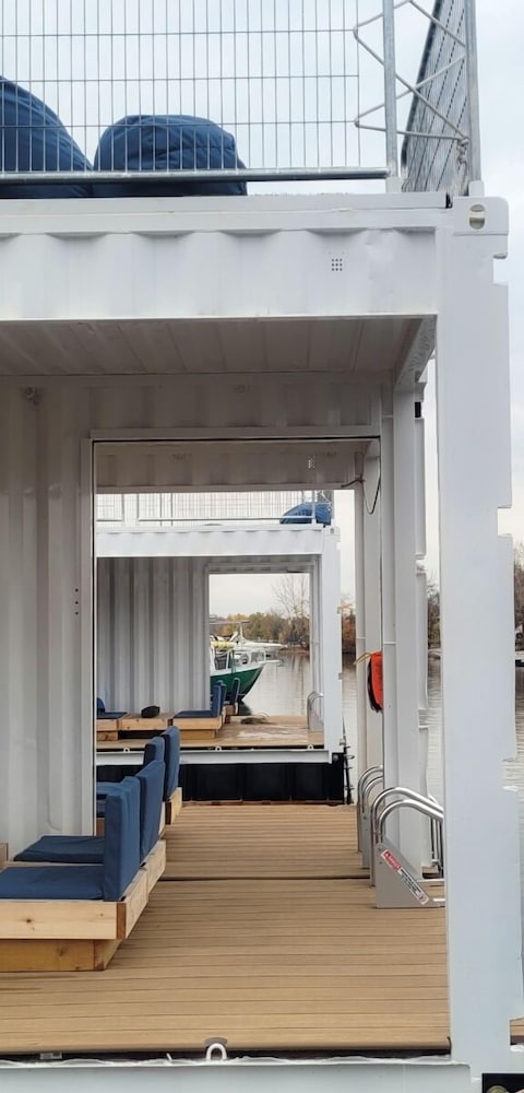 Фото Flotel St-Jean-Sur-Richelieu