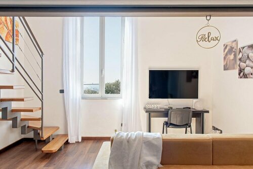Апартаменты Sea Breeze Loft in Livorno в Ливорно
