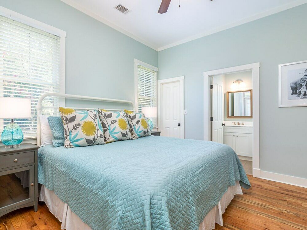 Фото 2nd To None