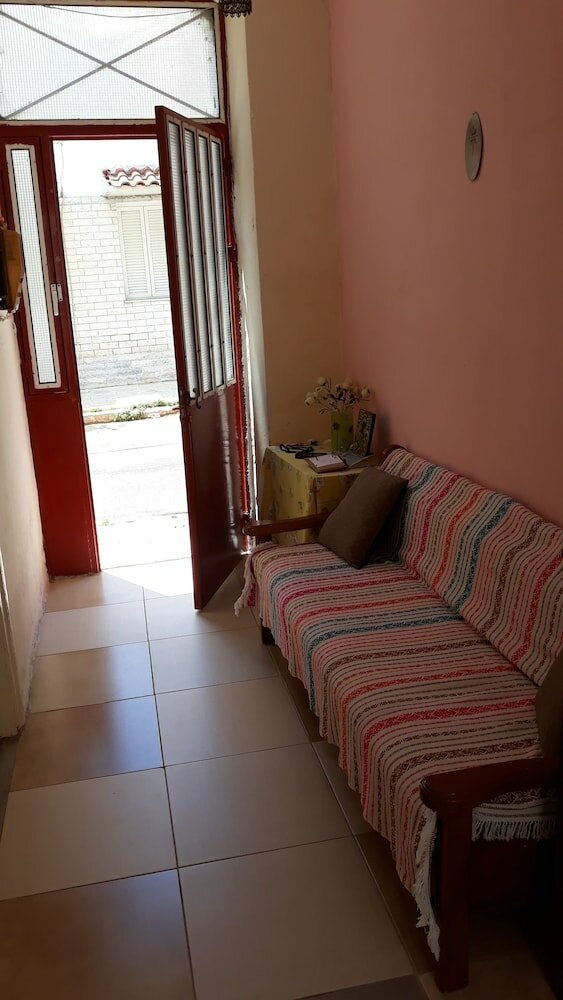 Фото Private House near Port of Piraeus