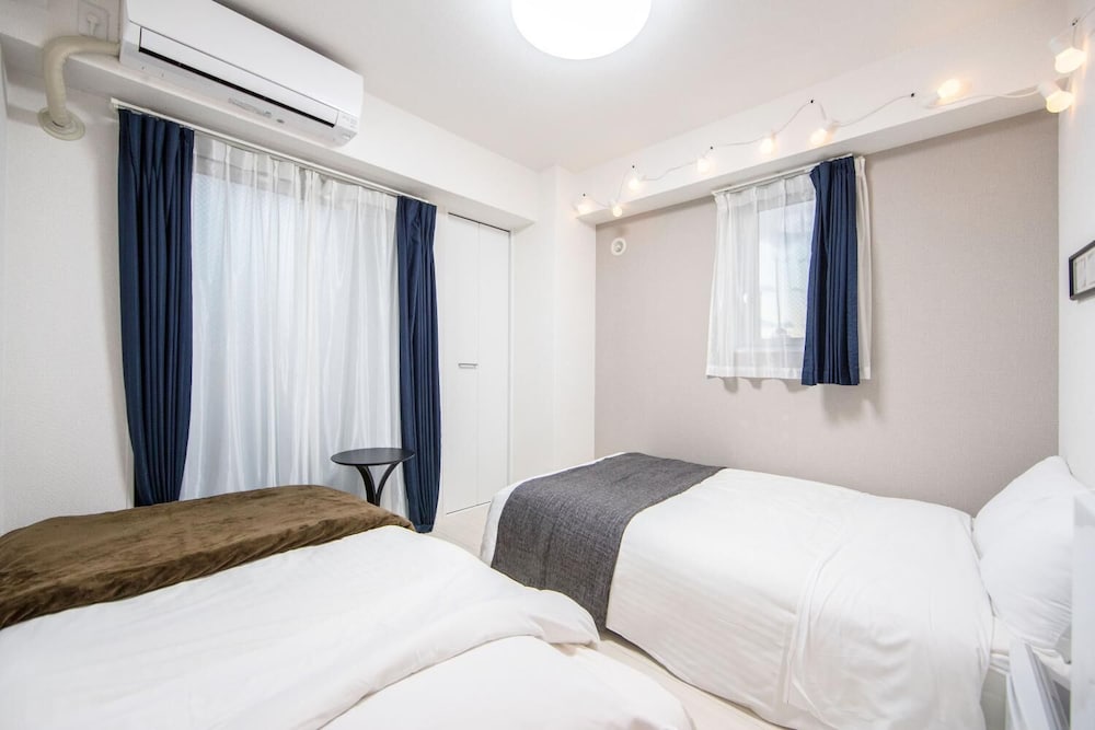 Фото Naniwa Tsutenkaku