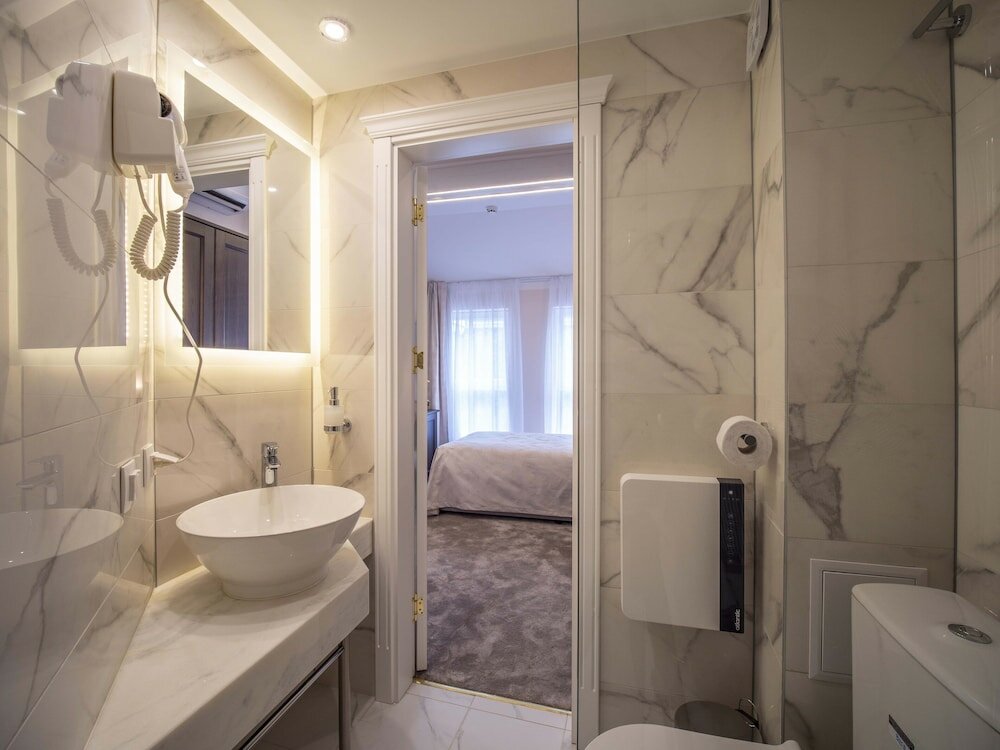 Фото The Moon Boutique Hotel