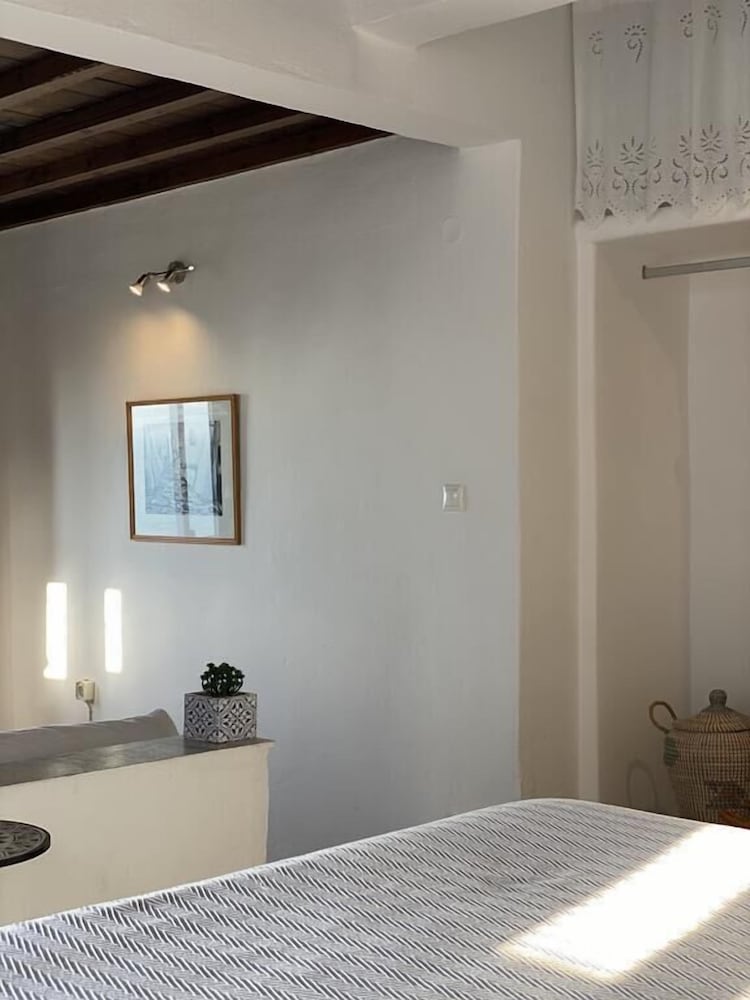 Фото Azure Blue Studios