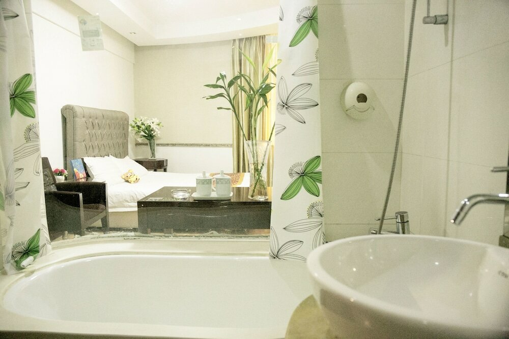 Фото Yixuan Light Luxury Hotel