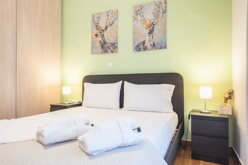 Фото Erythros Boutique Suite by Cloudkeys