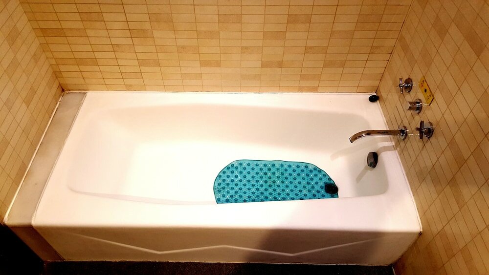 Фото Dongfang Hotel