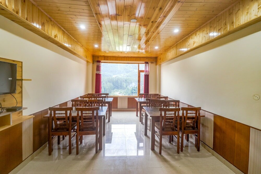 Фото Fabhotel Castle Rock