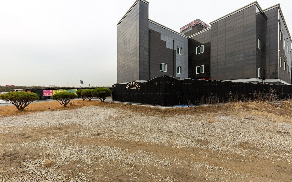 Фото Pyeongtaek Coco Self Check-in Motel