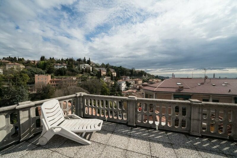 Апартаменты Bright Apartments Verona - Borgo Trento City Centre в Вероне