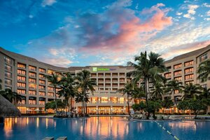 отель Holiday Inn Resort Sanya Bay, an Ihg Hotel