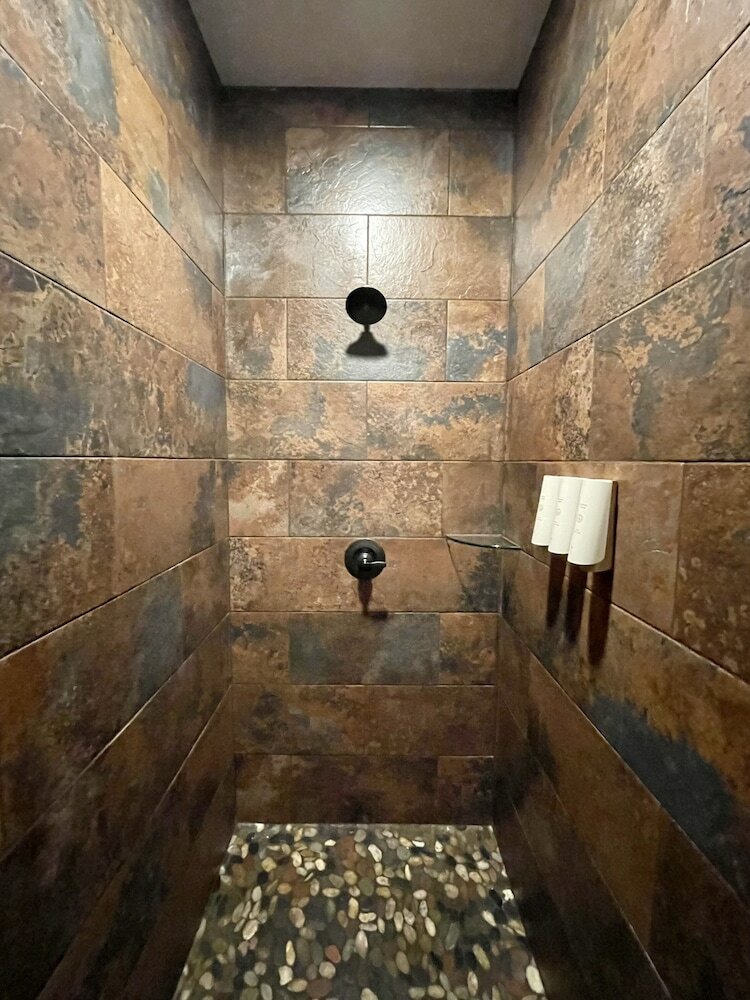 Фото The Dogwood Inn