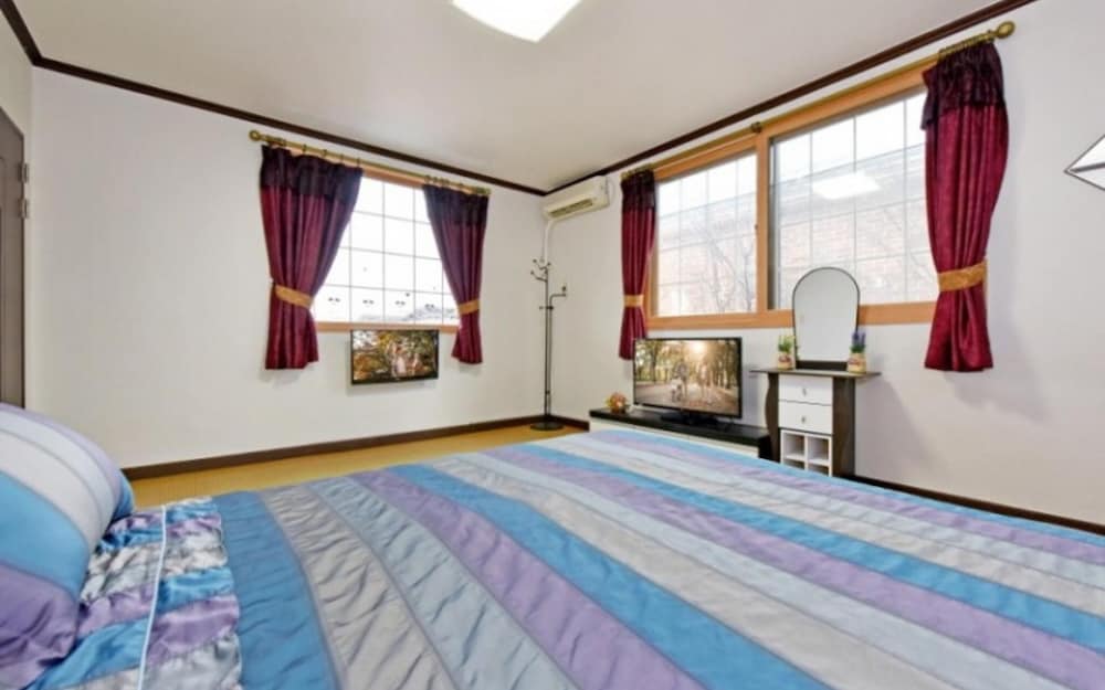 Фото Yesan Jeongdaun Pension