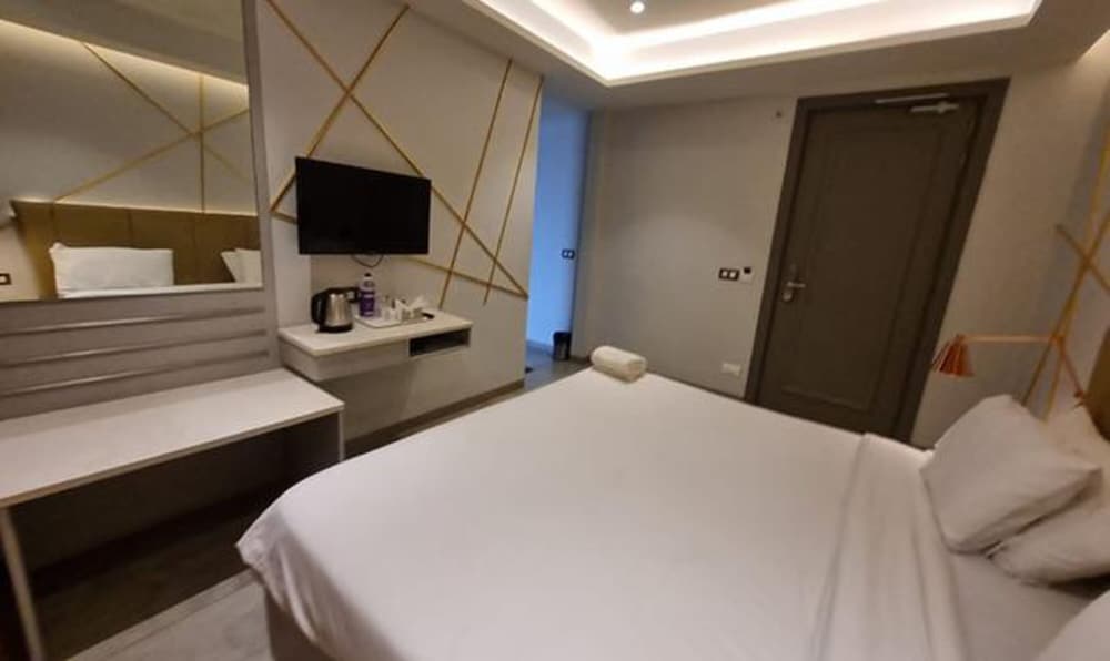 Фото Fabhotel Prime Waltair Abode