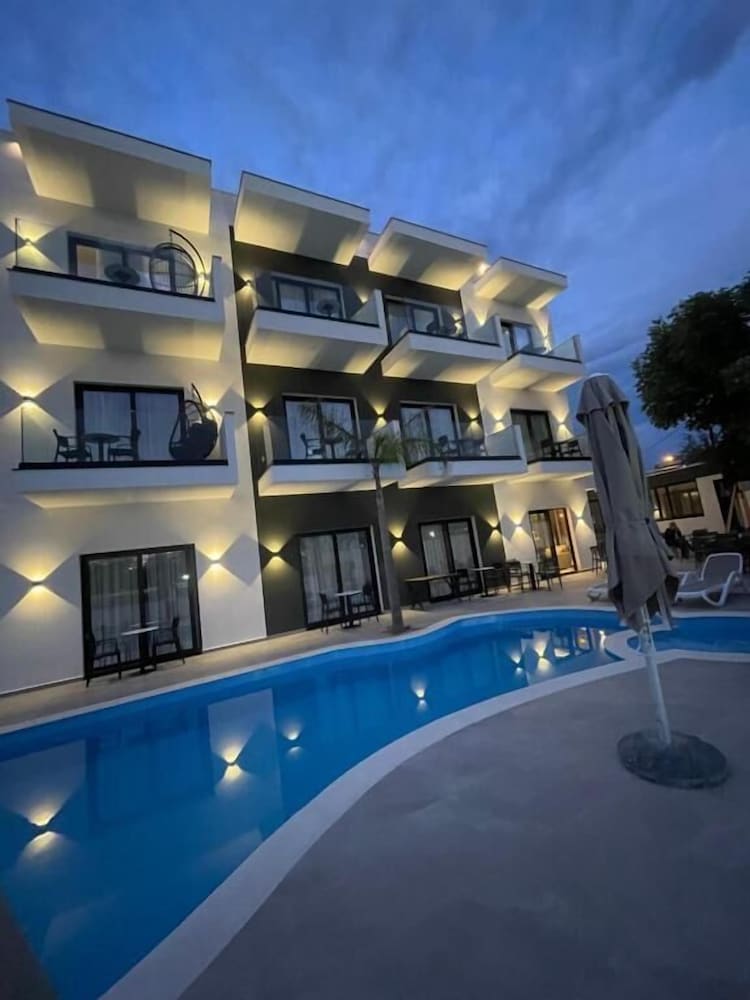 Фото Absolute Hotel