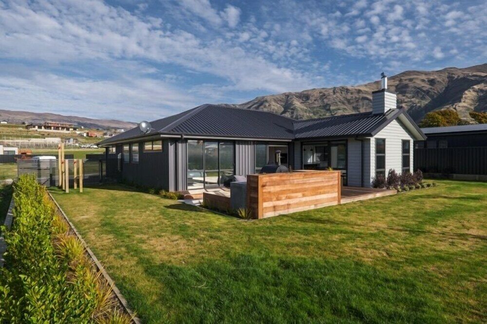 Фото Sapphire Spring Rise