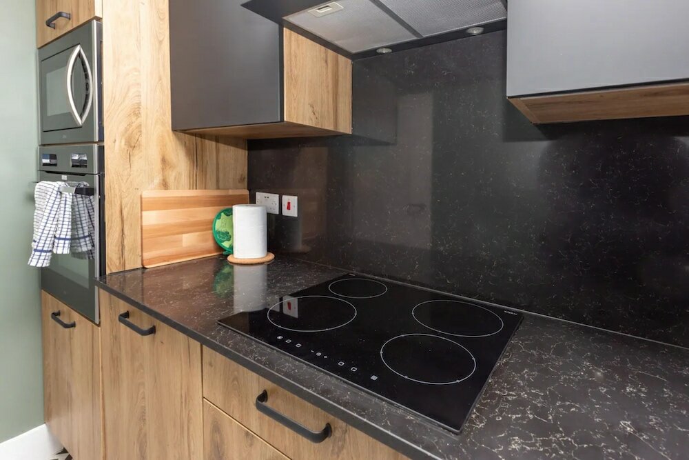 Фото Spacious & Pristine 2bd Flat - Balham