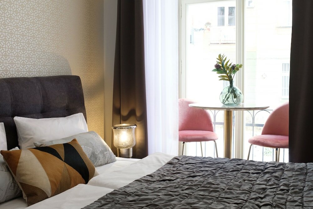 Фото Mn6 Luxury Suites by Adrez Living