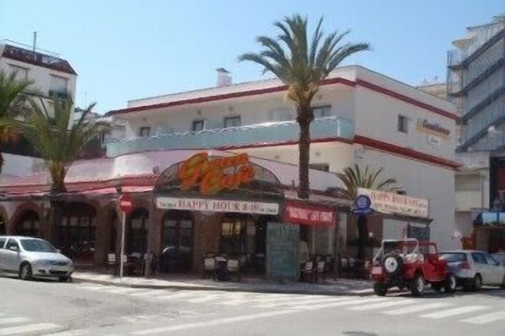 Фото Casablanca Suites