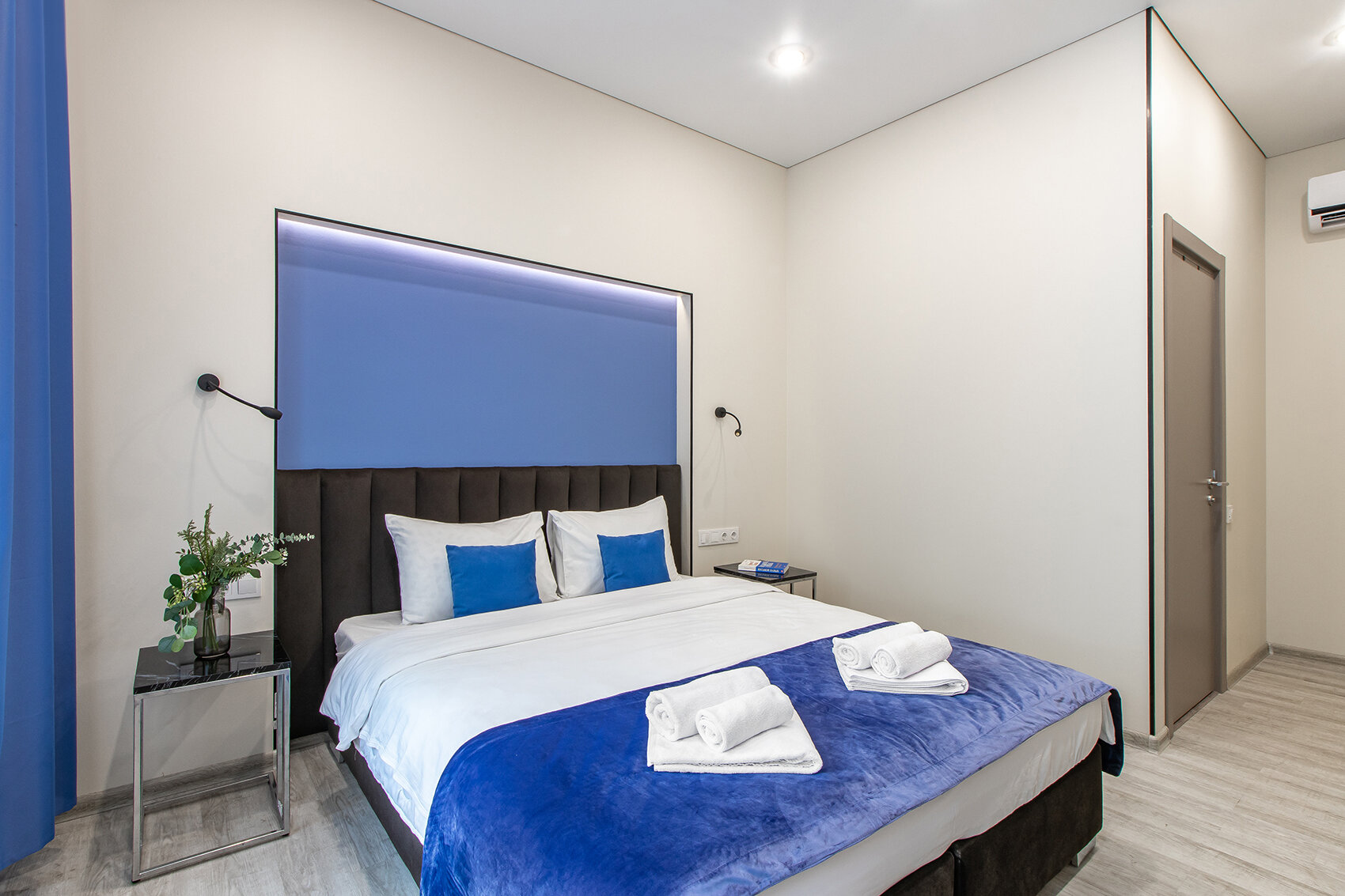 Фото Ростраль