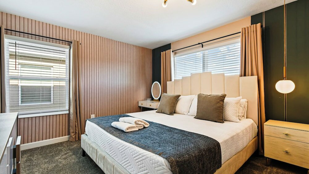 Фото Storey Lake Pool Villa 4327