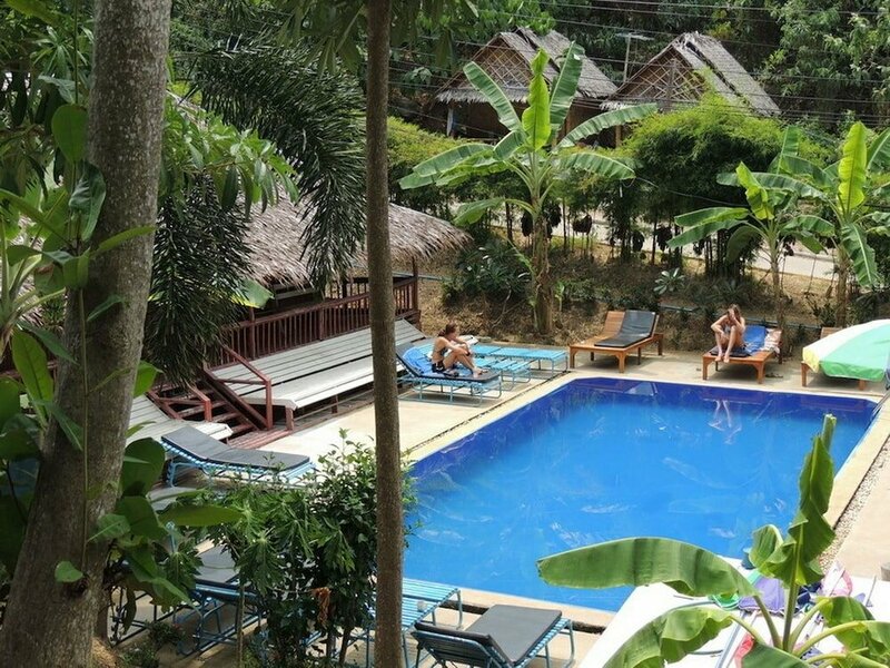 Гостиница Phi Phi Banana Resort