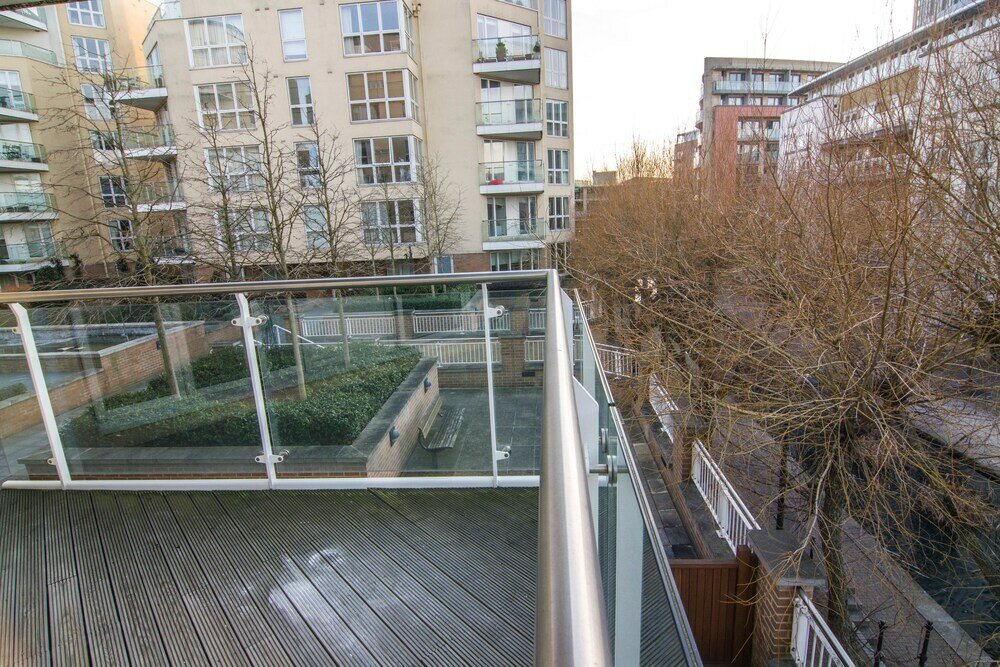 Фото Apartment Wharf – Water Gardens