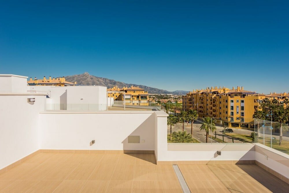 Фото Aqua Apartments Vento, Marbella