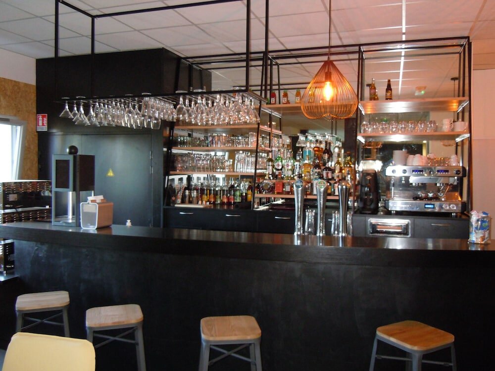 Фото Sure Hotel by Best Western Nantes Beaujoire