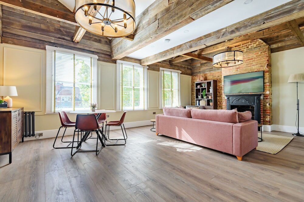 Фото Oak & Poppy