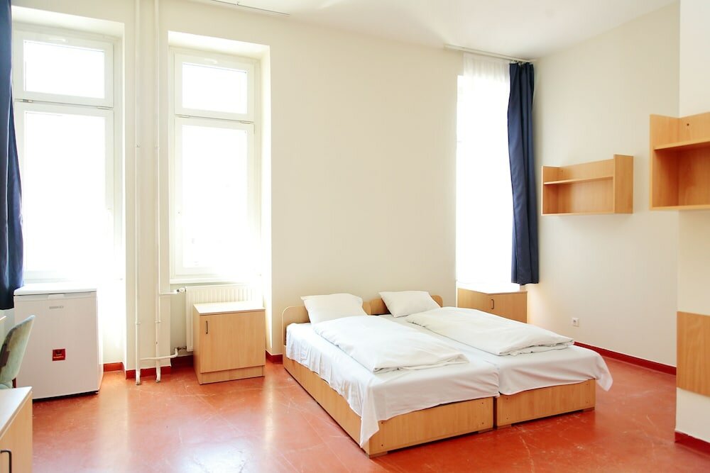 Фото Pop Up Hostels - Downtown