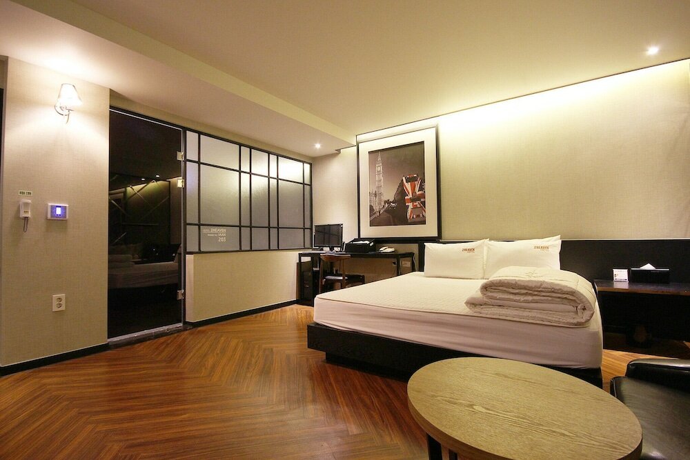 Фото Busan Deokcheon 2heaven