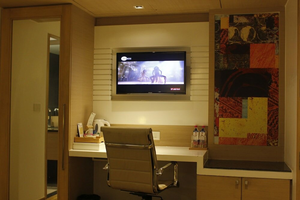 Фото Hotel Swati Deluxe